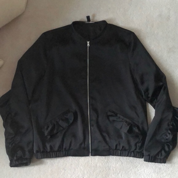 Ruffled Zara bomber jacket ! - Picture 1 of 5
